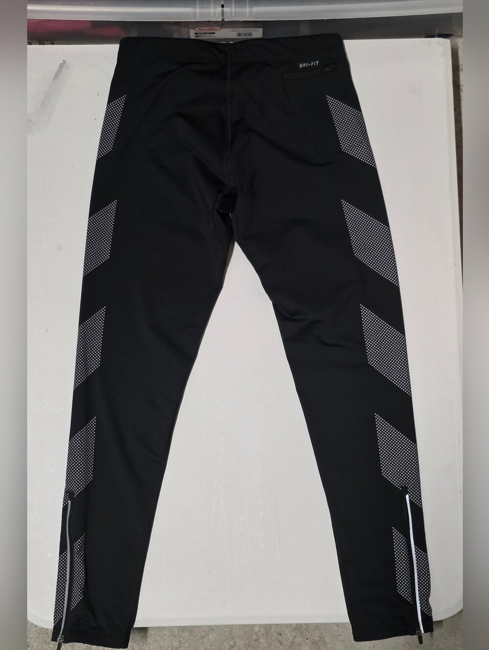 NIKE COMPRESSION RUNNING TIGHTS - REFLECTIVE - Picture 4 of 10